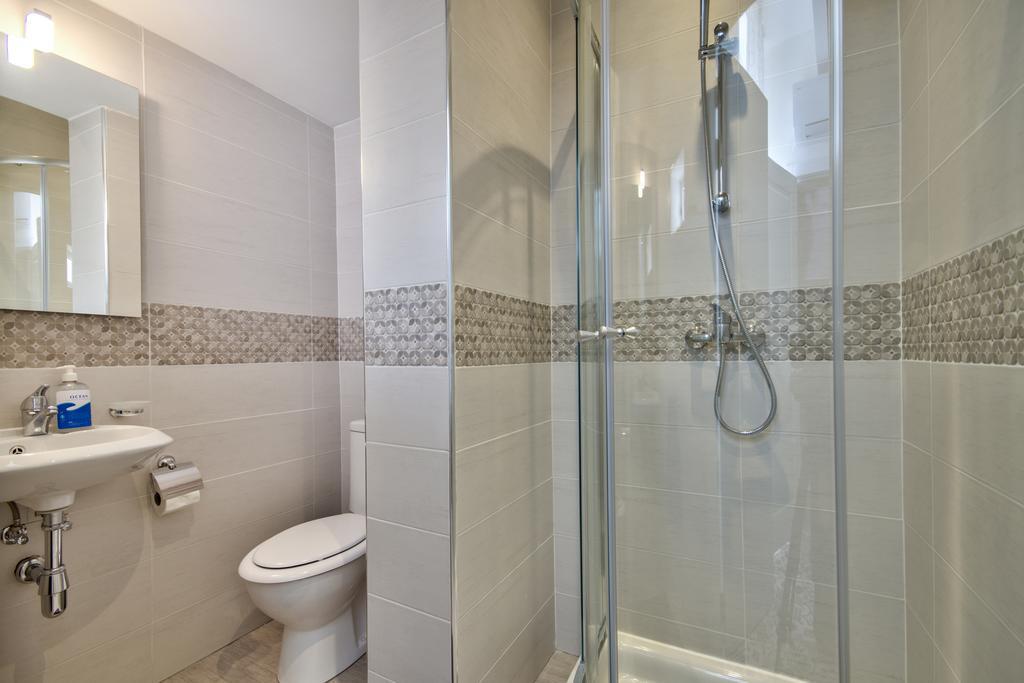 Valletta Luxe 3-Bedroom Duplex Penthouse With Sea View Terrace And Jacuzzi Exterior foto