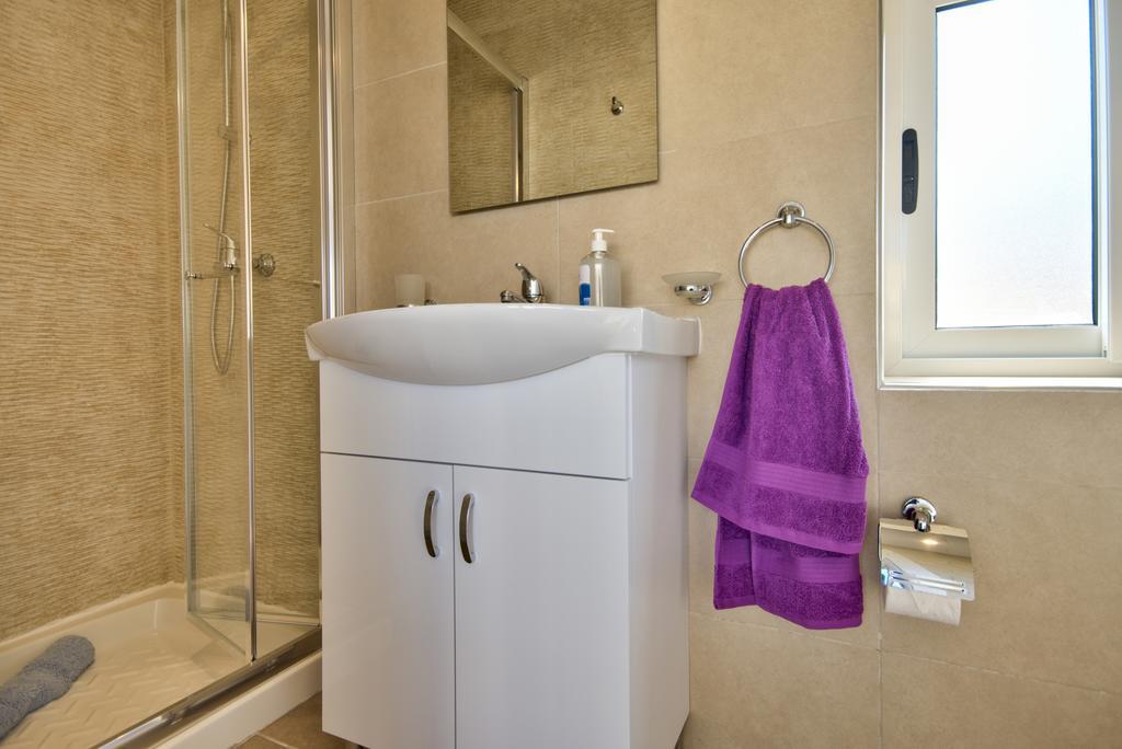 Valletta Luxe 3-Bedroom Duplex Penthouse With Sea View Terrace And Jacuzzi Exterior foto