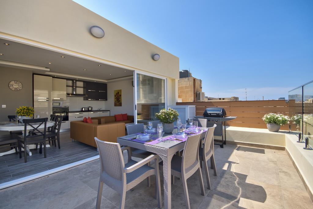 Valletta Luxe 3-Bedroom Duplex Penthouse With Sea View Terrace And Jacuzzi Exterior foto
